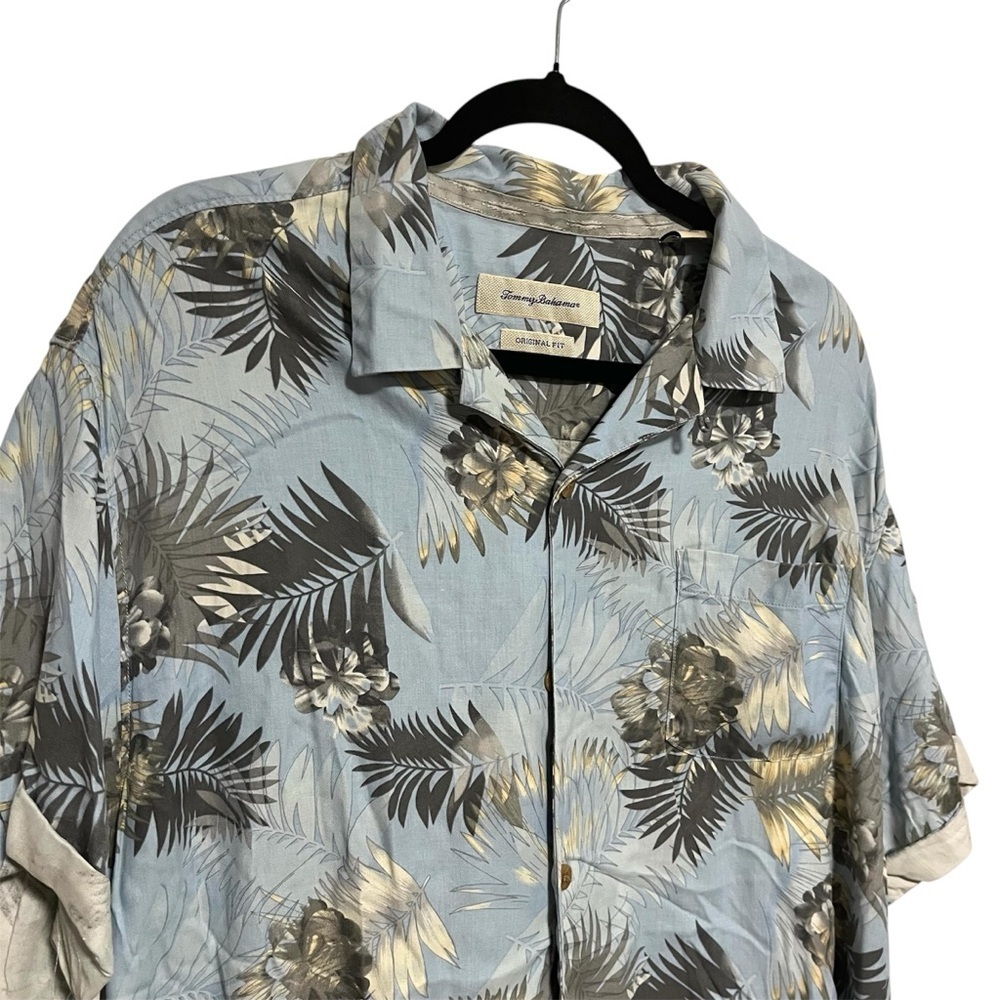 Tommy Bahama Men’s 100% Silk Light Blue Tropical Print Shirt Size XL Resort